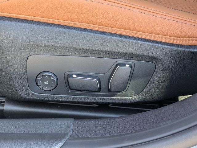 New 2026 BMW 330i Sedan w/ M Sport Package RWD image 20