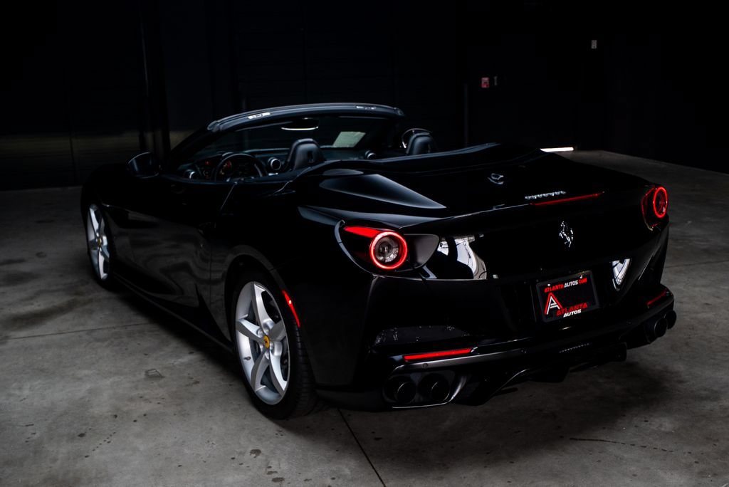 Used 2019 Ferrari Portofino RWD image 13