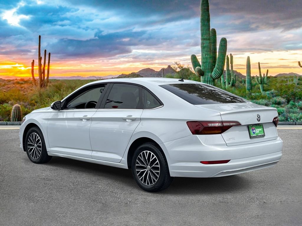Used 2019 Volkswagen Jetta SE w/ Cold Weather Package FWD image 3
