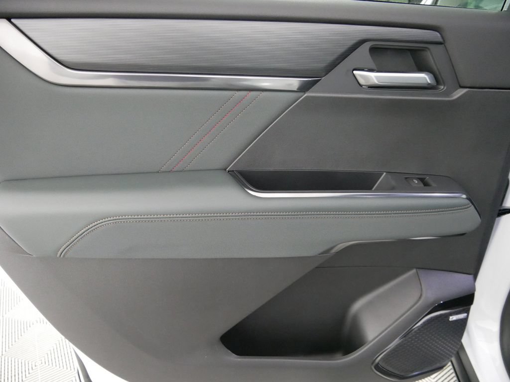 New 2026 GMC Acadia AT4 AWD/4WD image 17