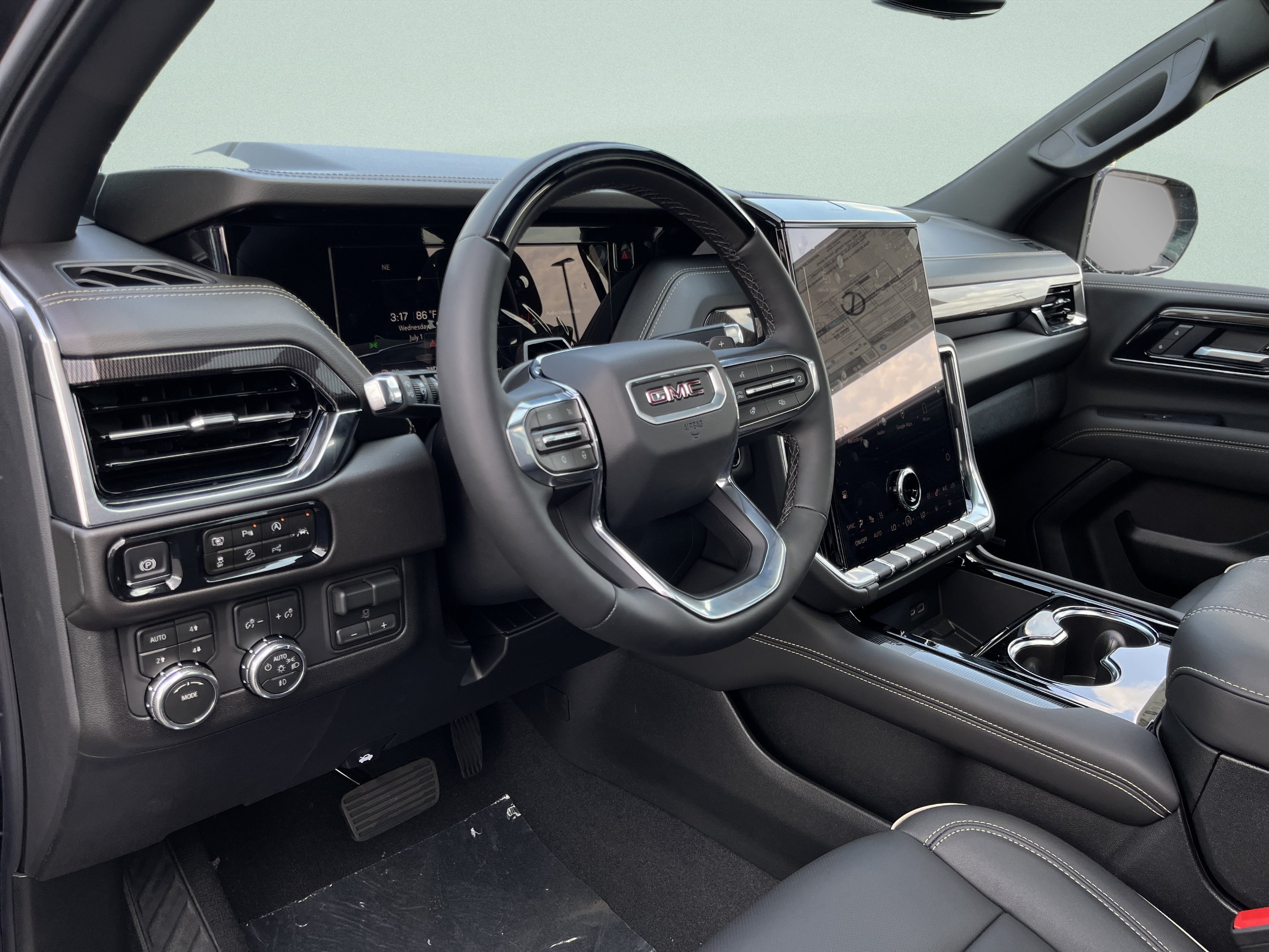 New 2026 GMC Yukon Elevation w/ Elevation Premium Package AWD/4WD image 17