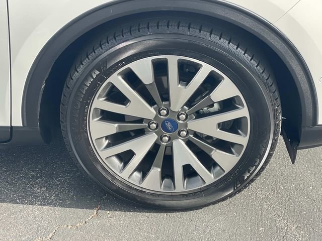 Used 2020 Ford Escape Titanium image 39