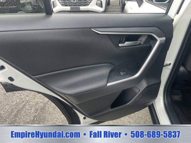 Used 2021 Toyota RAV4 XLE w/ Protection Package (TMS) AWD/4WD image 17