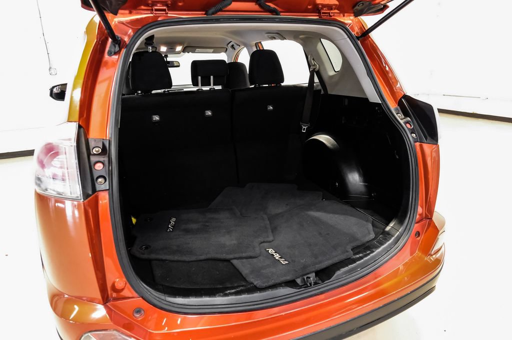 Used 2016 Toyota RAV4 LE FWD image 57