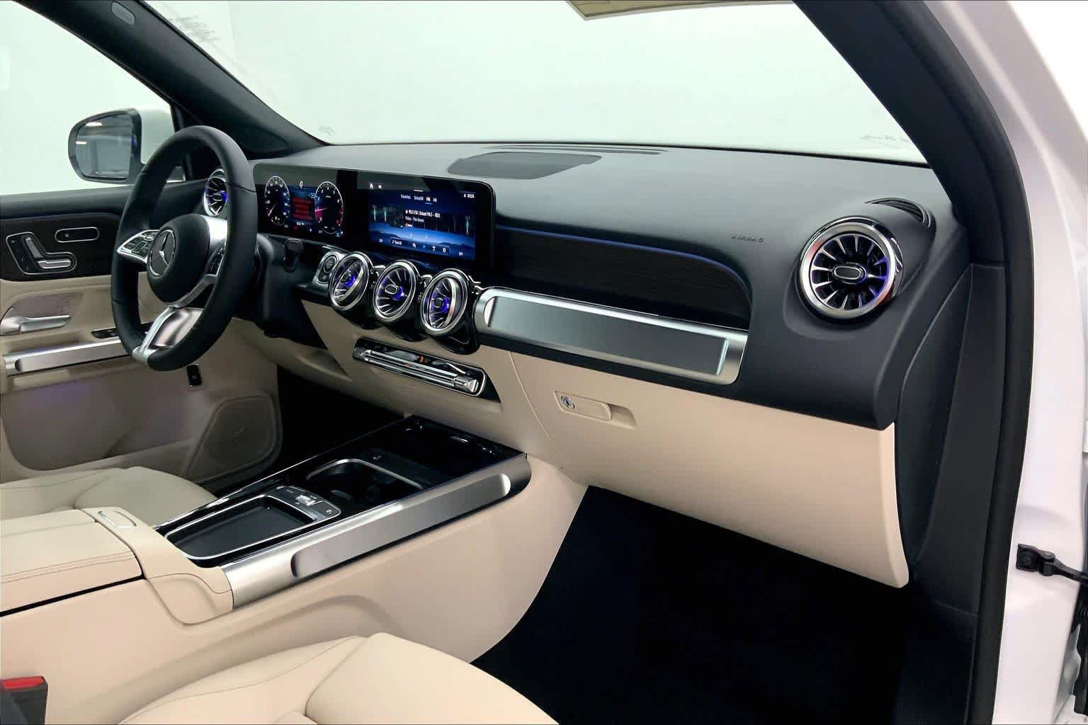 New 2026 Mercedes-Benz GLB 250 image 12