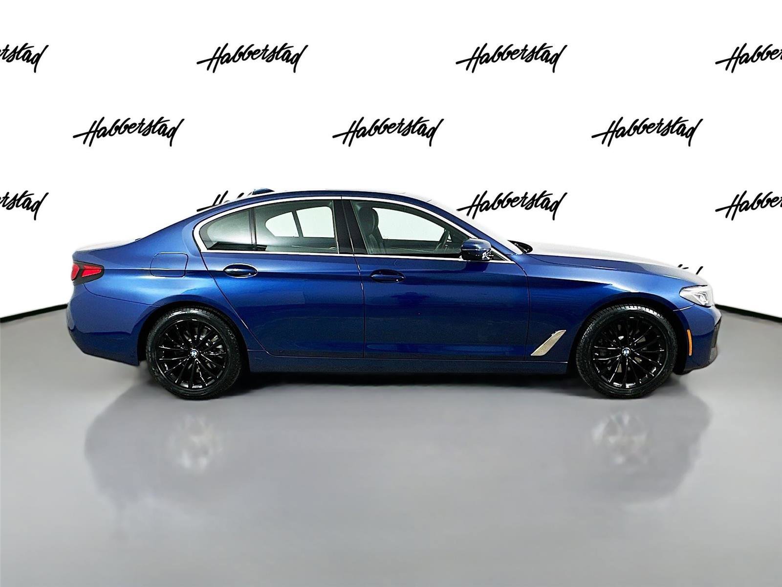 Certified 2023 BMW 530i xDrive w/ Convenience Package image 4