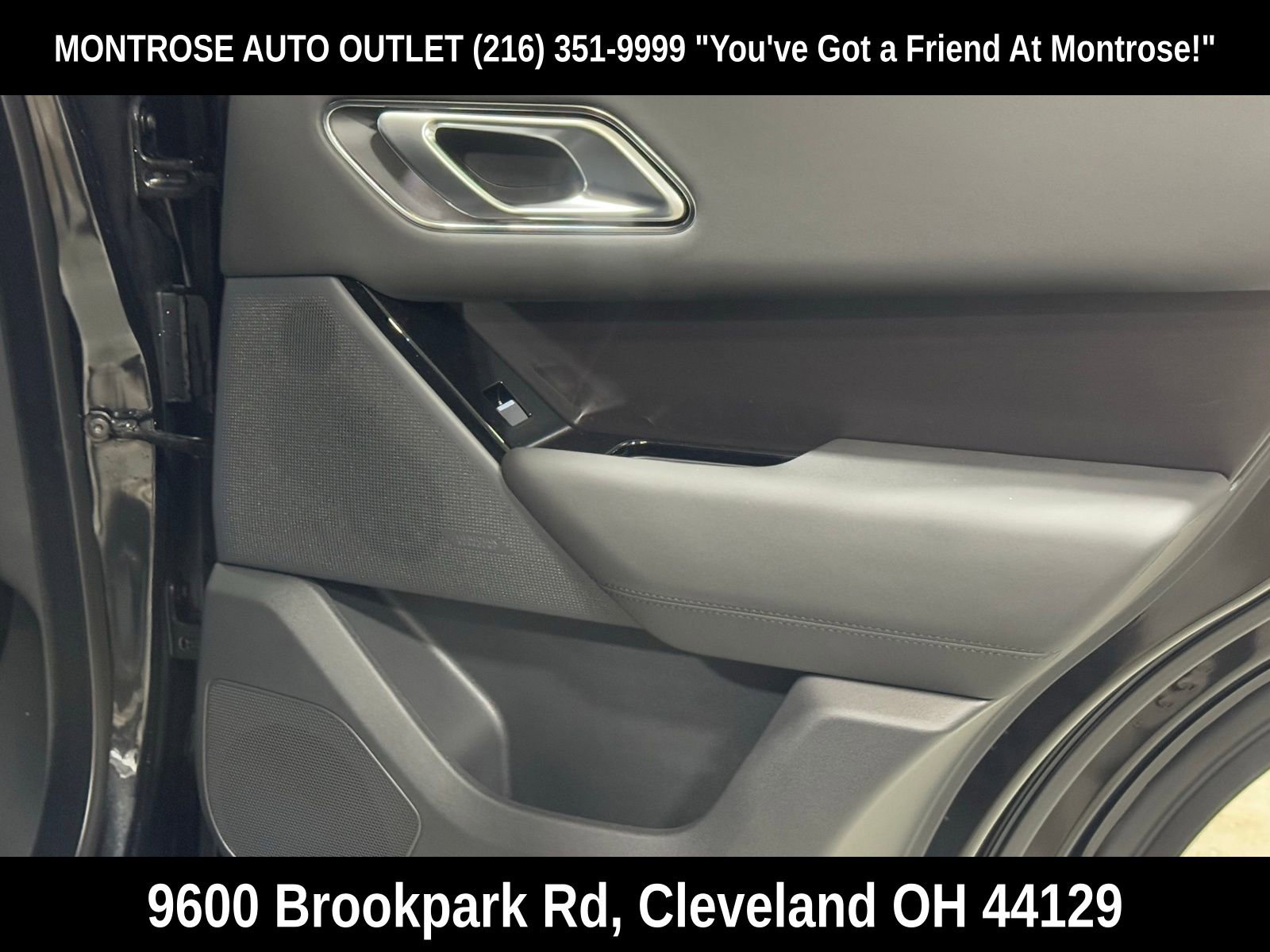 New 2026 Land Rover Range Rover Velar Dynamic SE AWD/4WD image 41