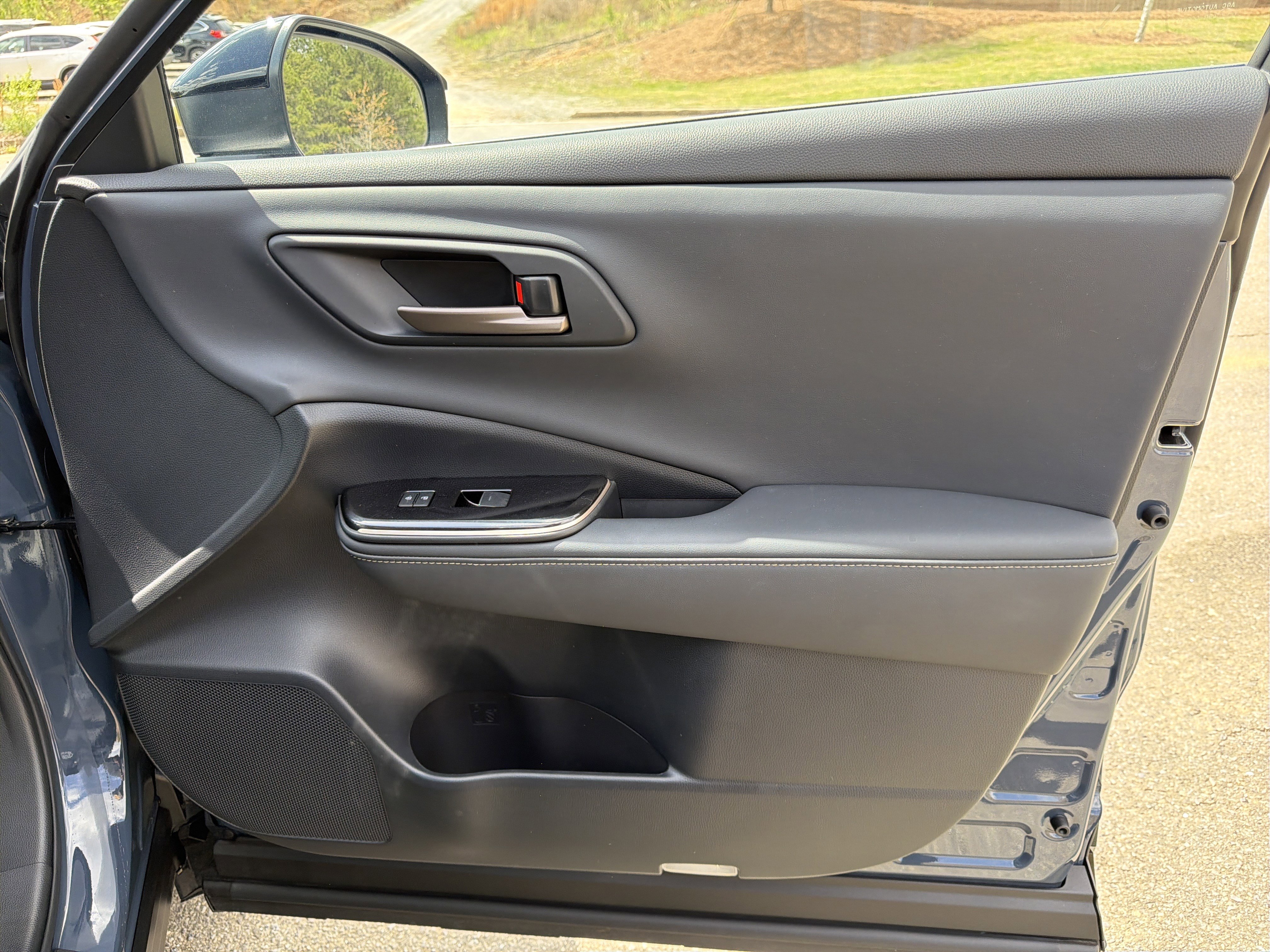 Used 2025 Toyota Crown Signia AWD/4WD image 14