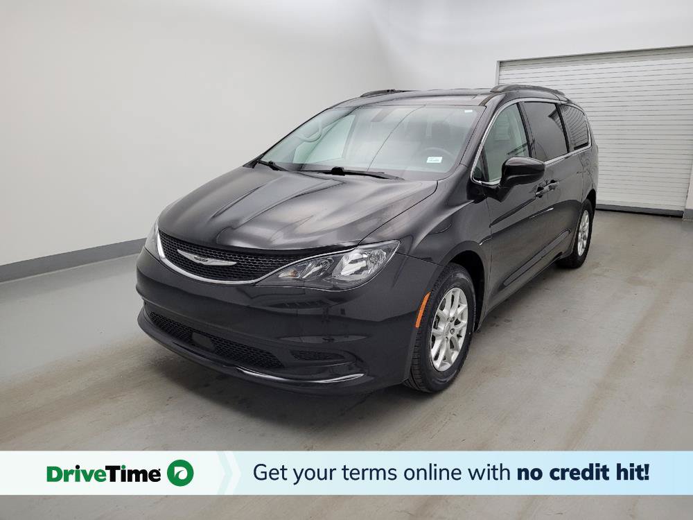 Used 2021 Chrysler Voyager Lxi FWD image 1
