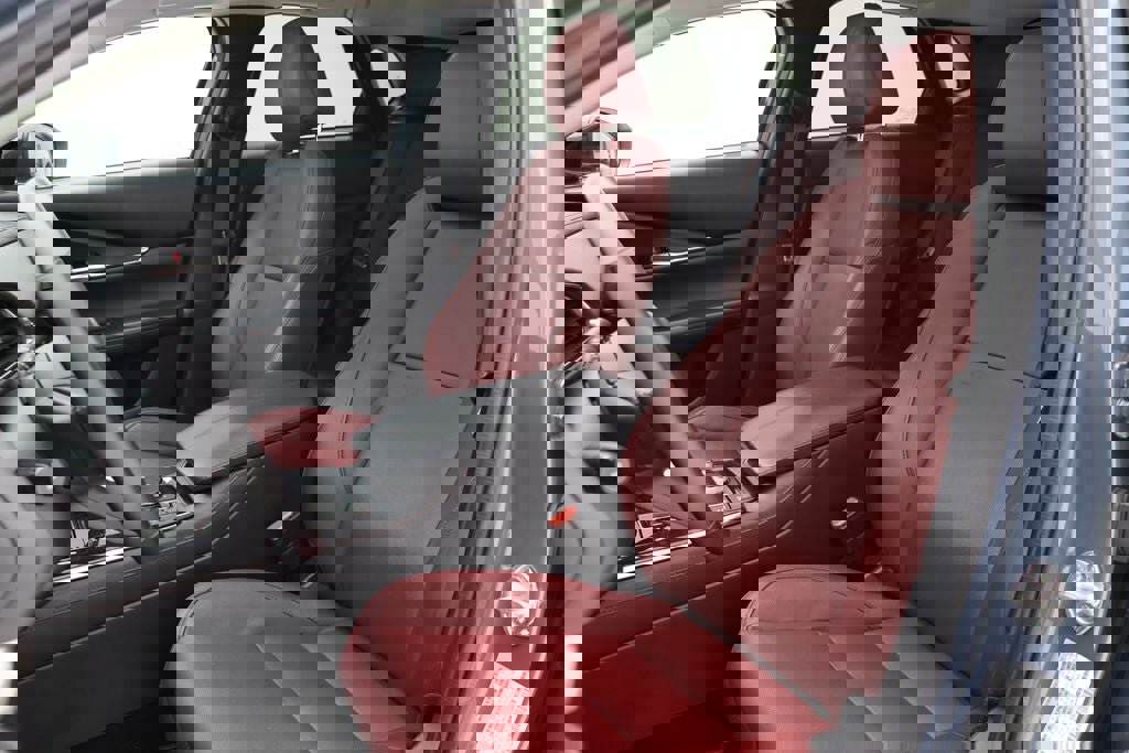 Used 2024 MAZDA CX-30 AWD 2.5 S w/ Preferred Package image 16