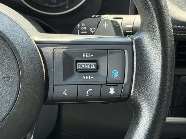 Used 2024 Nissan Rogue SV FWD image 23