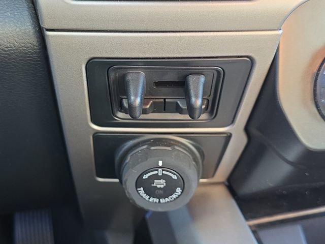 Used 2022 Ford F250 Lariat w/ Chrome Package image 26