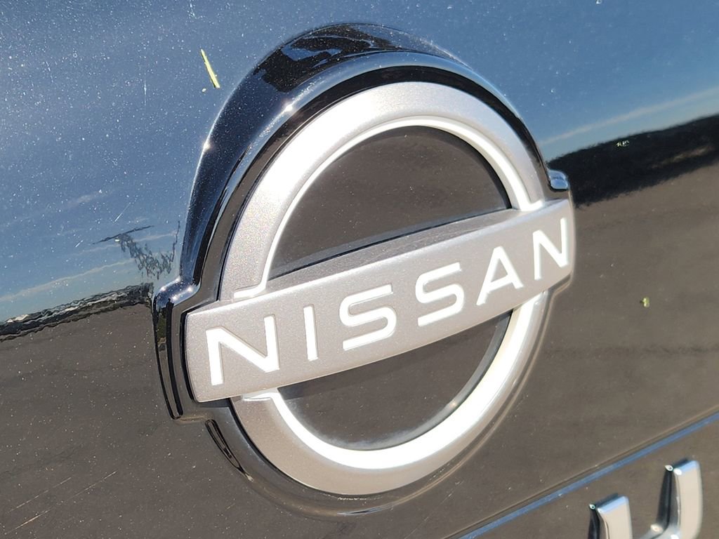 Used 2023 Nissan Rogue SV w/ SV Premium B Package FWD image 8