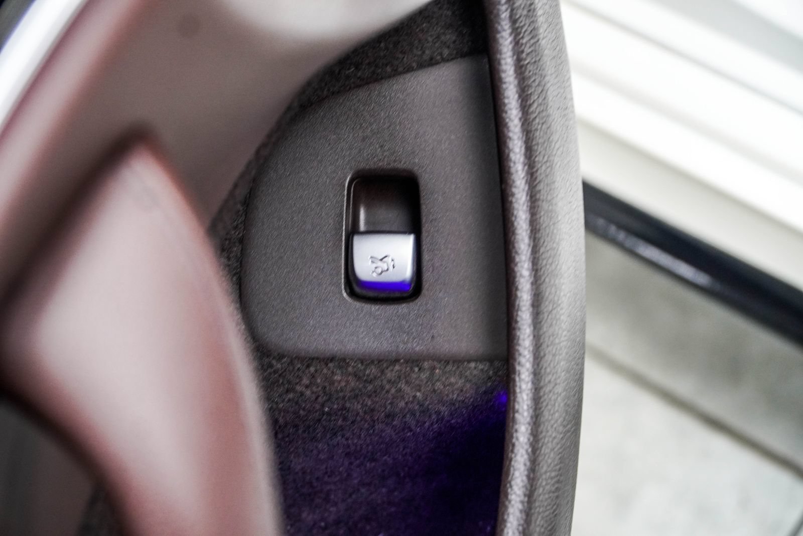 Used 2020 Mercedes-Benz CLS 450 w/ Night Package image 42