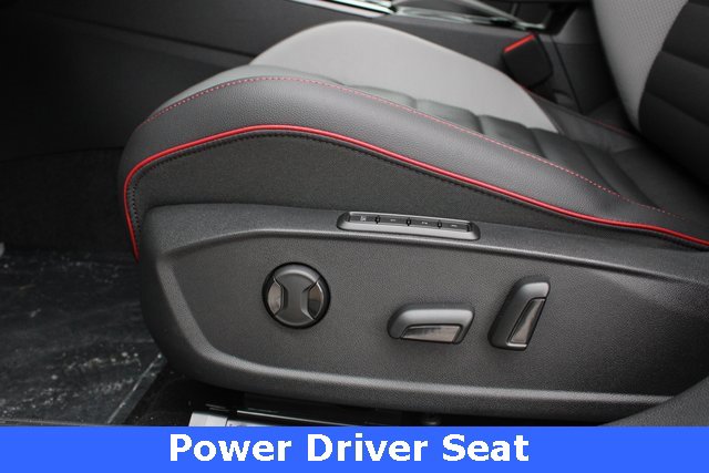 New 2026 Volkswagen GTI SE image 4