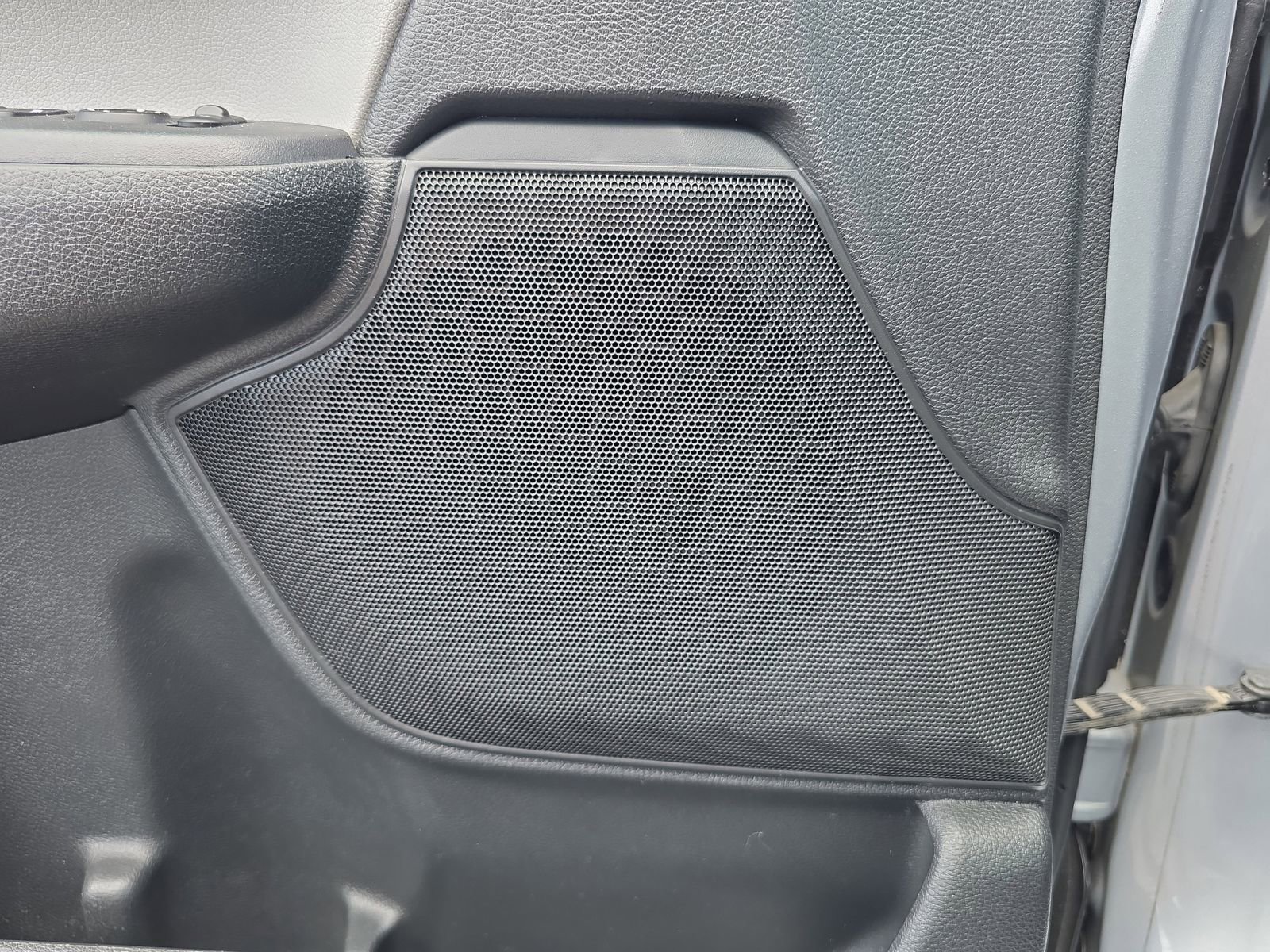 Used 2019 Honda CR-V LX image 15