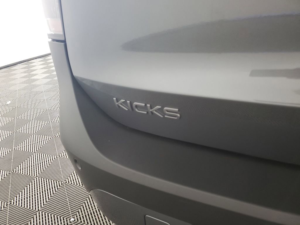Used 2026 Nissan Kicks SV w/ Cold Weather Package FWD image 12