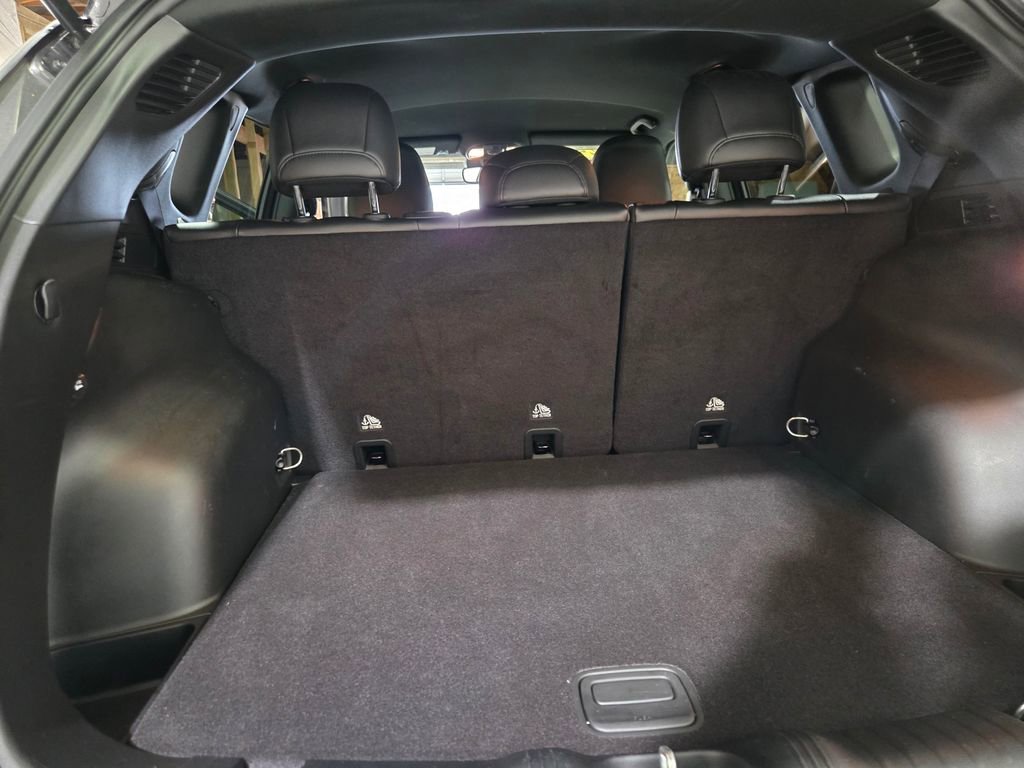 Used 2024 Jeep Compass Limited image 22