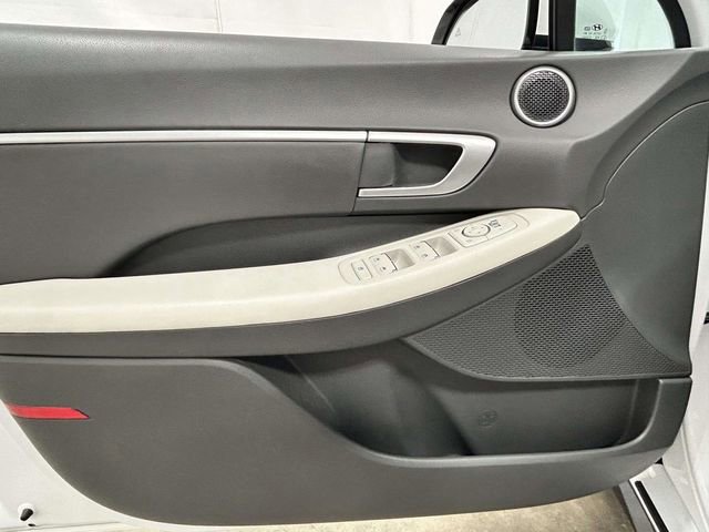 Certified 2025 Hyundai Sonata SEL FWD image 12