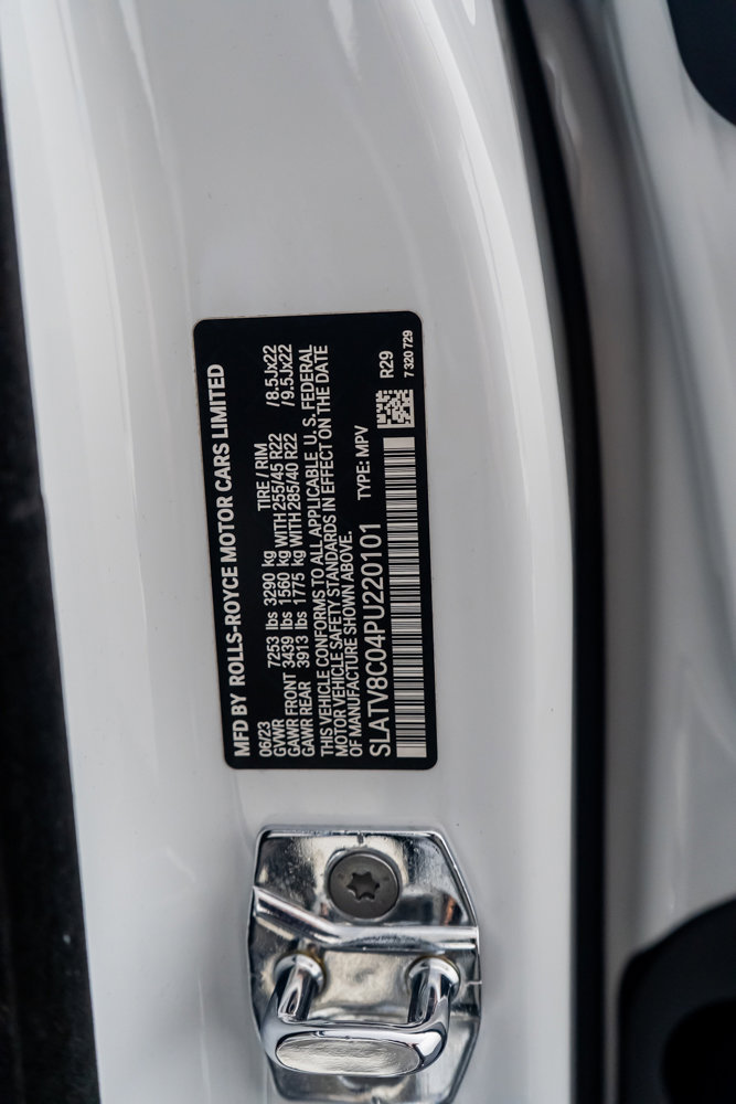 Used 2023 Rolls-Royce Cullinan Black Badge image 53