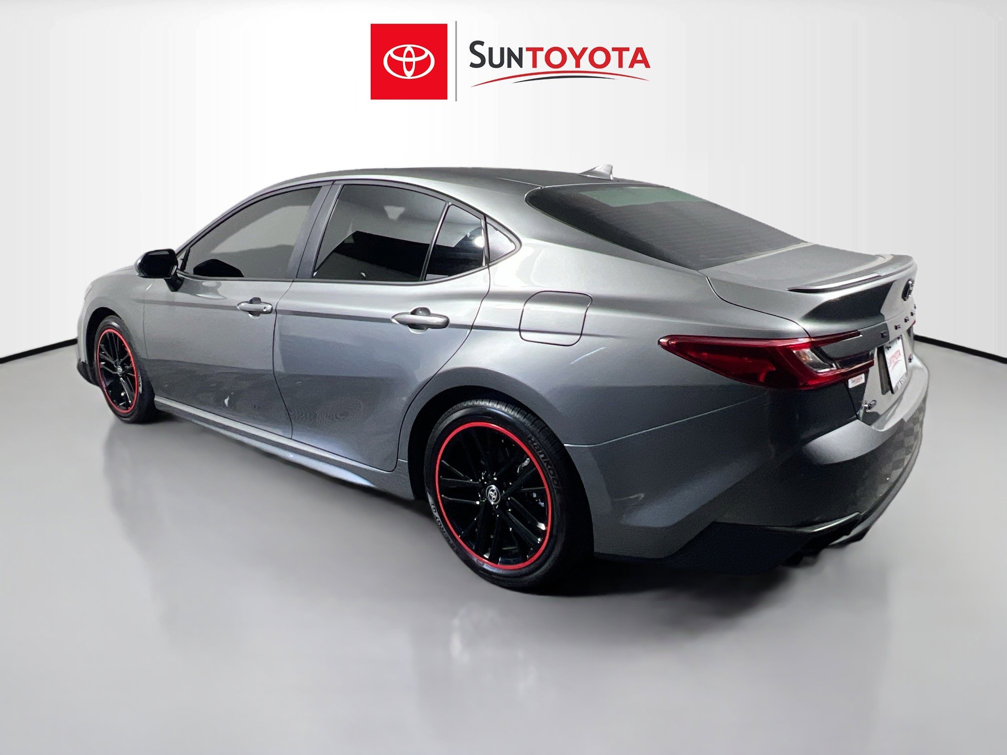 Used 2026 Toyota Camry SE FWD image 6