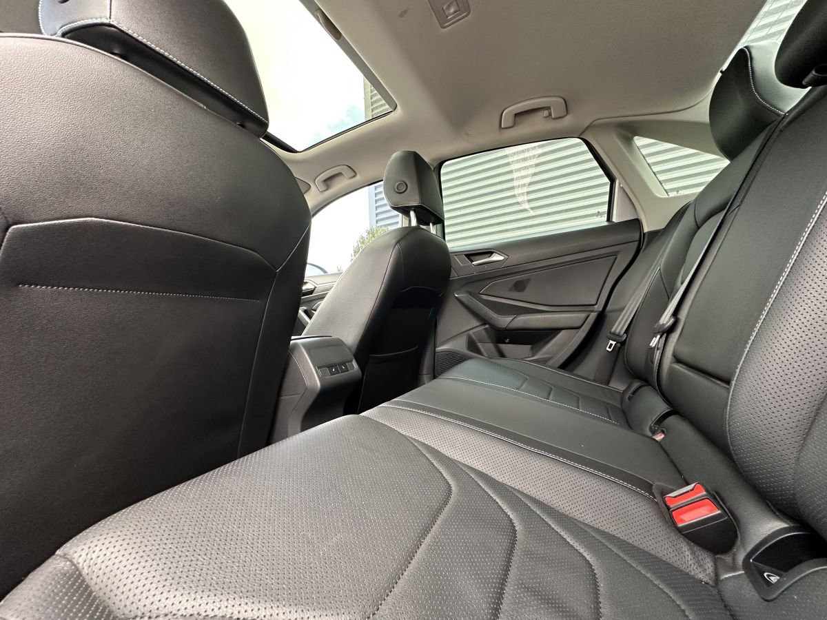 Used 2022 Volkswagen Jetta SEL image 12