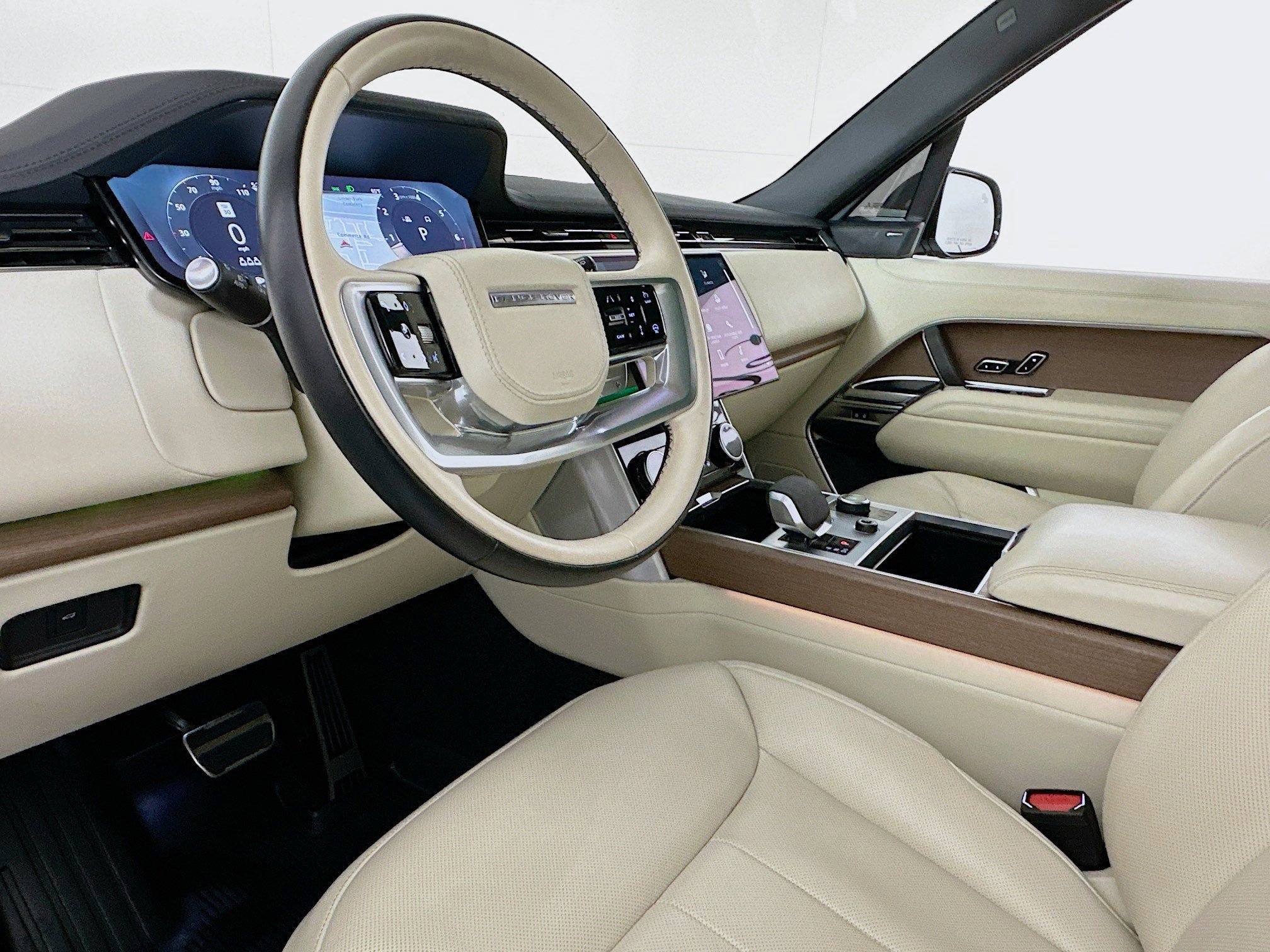 Used 2023 Land Rover Range Rover SE AWD/4WD image 7