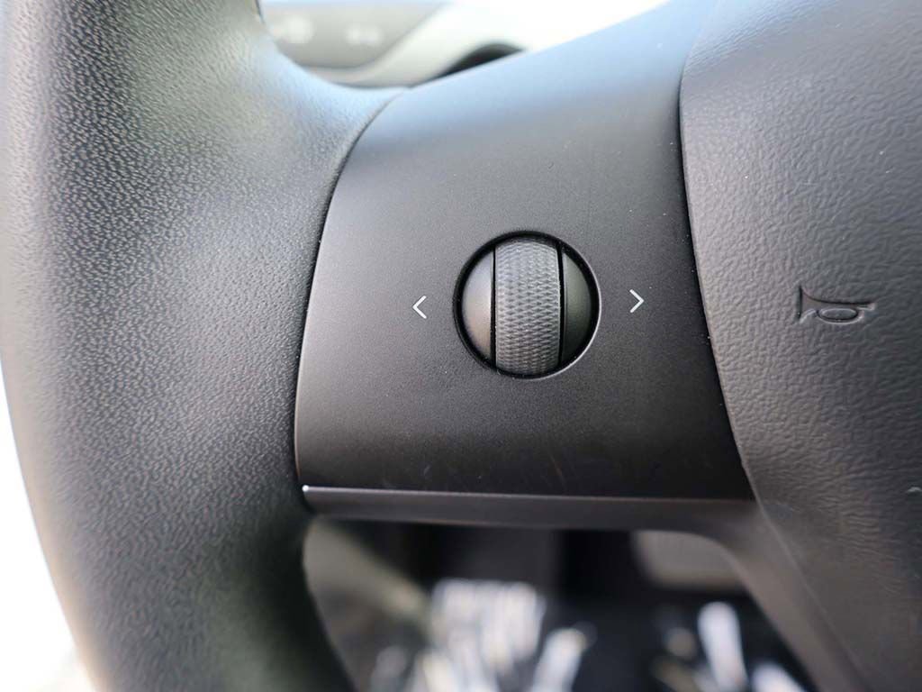 Used 2021 Tesla Model Y Long Range image 52