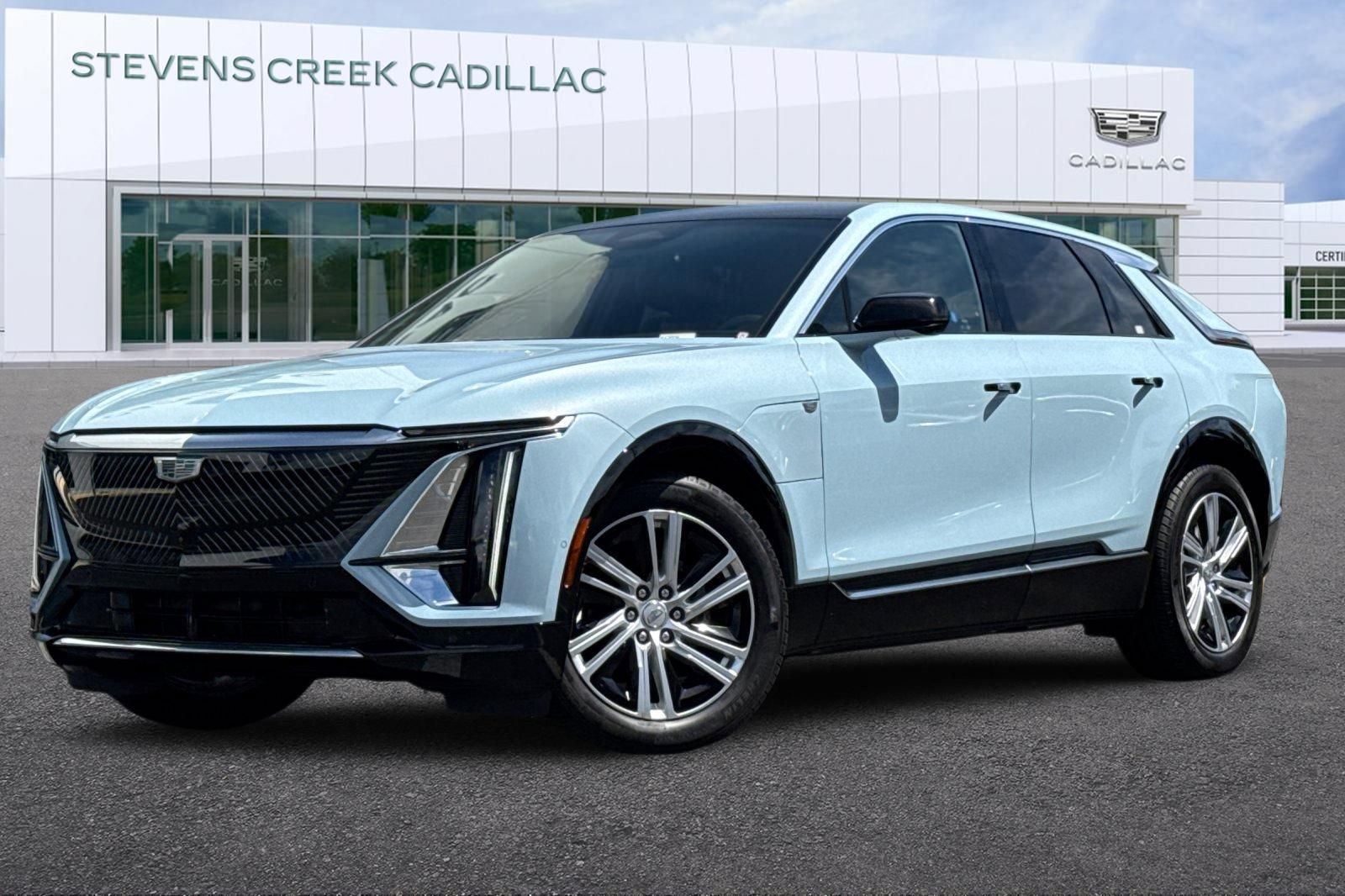 Certified 2024 Cadillac Lyriq Tech w/ Driver Assist Package AWD/4WD image 7