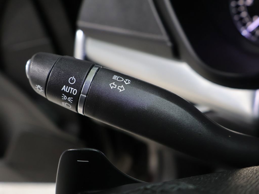 Used 2020 Cadillac XT4 Premium Luxury image 40