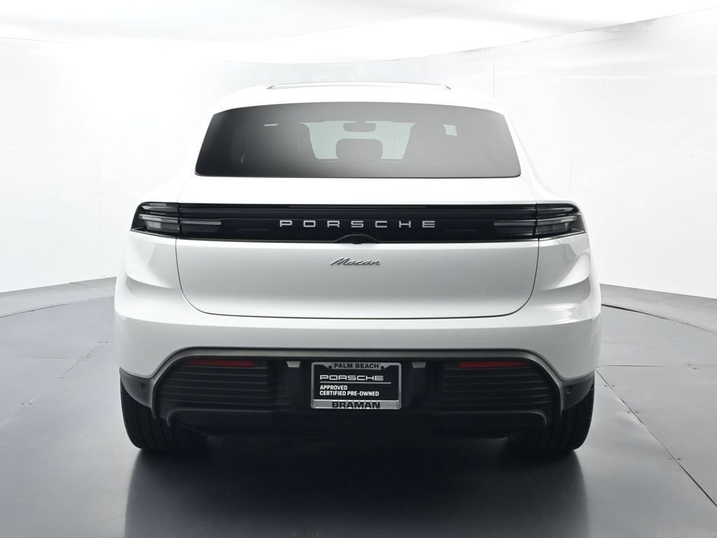 Certified 2025 Porsche Macan Electric RWD image 13
