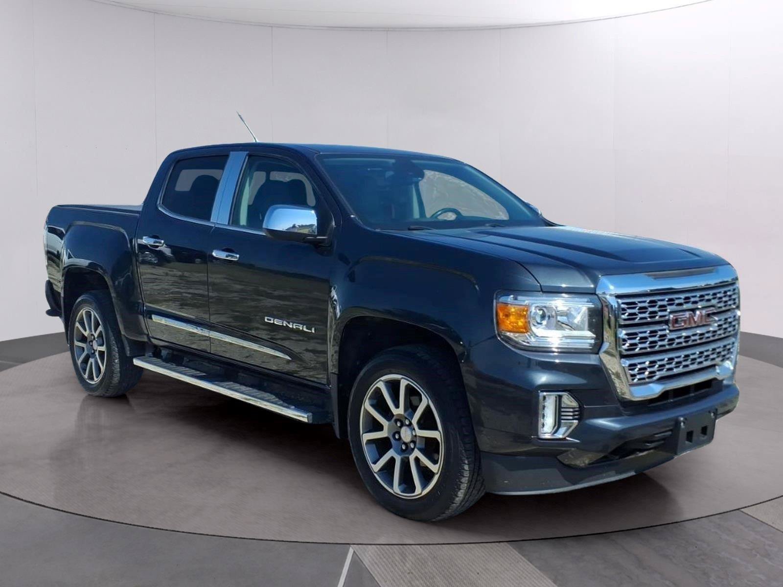 Used 2021 GMC Canyon Denali AWD/4WD image 7