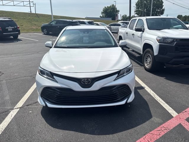 Used 2020 Toyota Camry LE FWD image 4