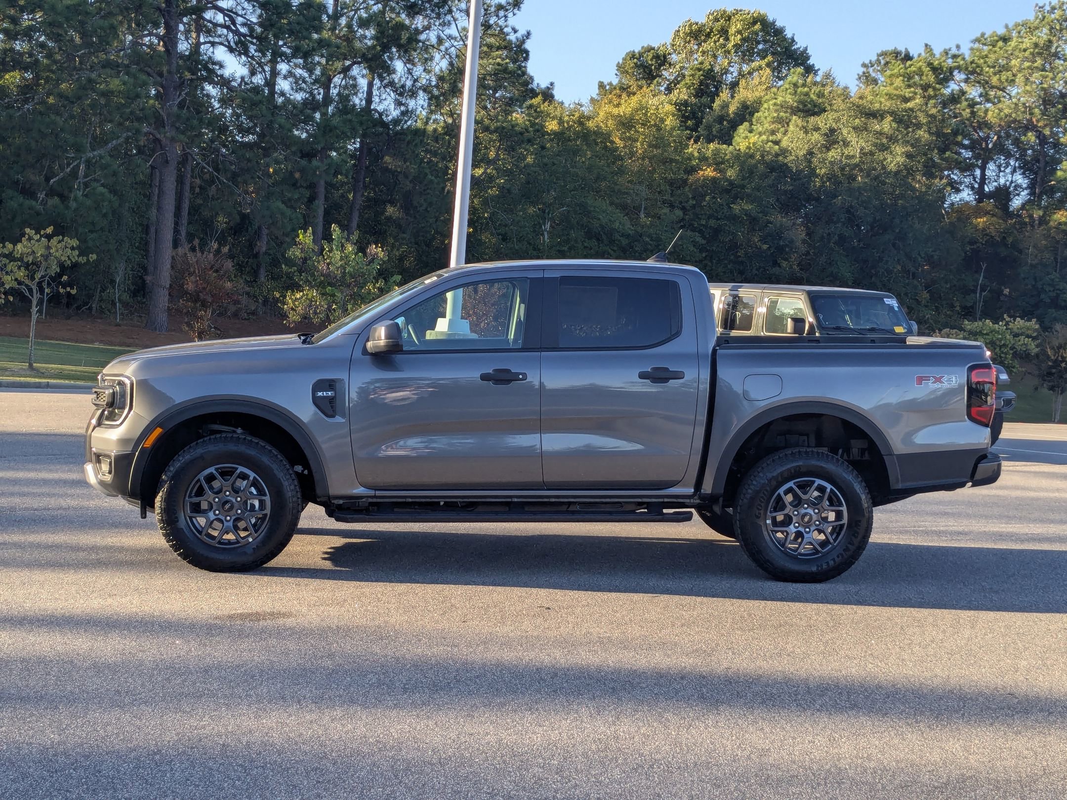 New 2025 Ford Ranger XLT w/ Equipment Group 301A High AWD/4WD image 7