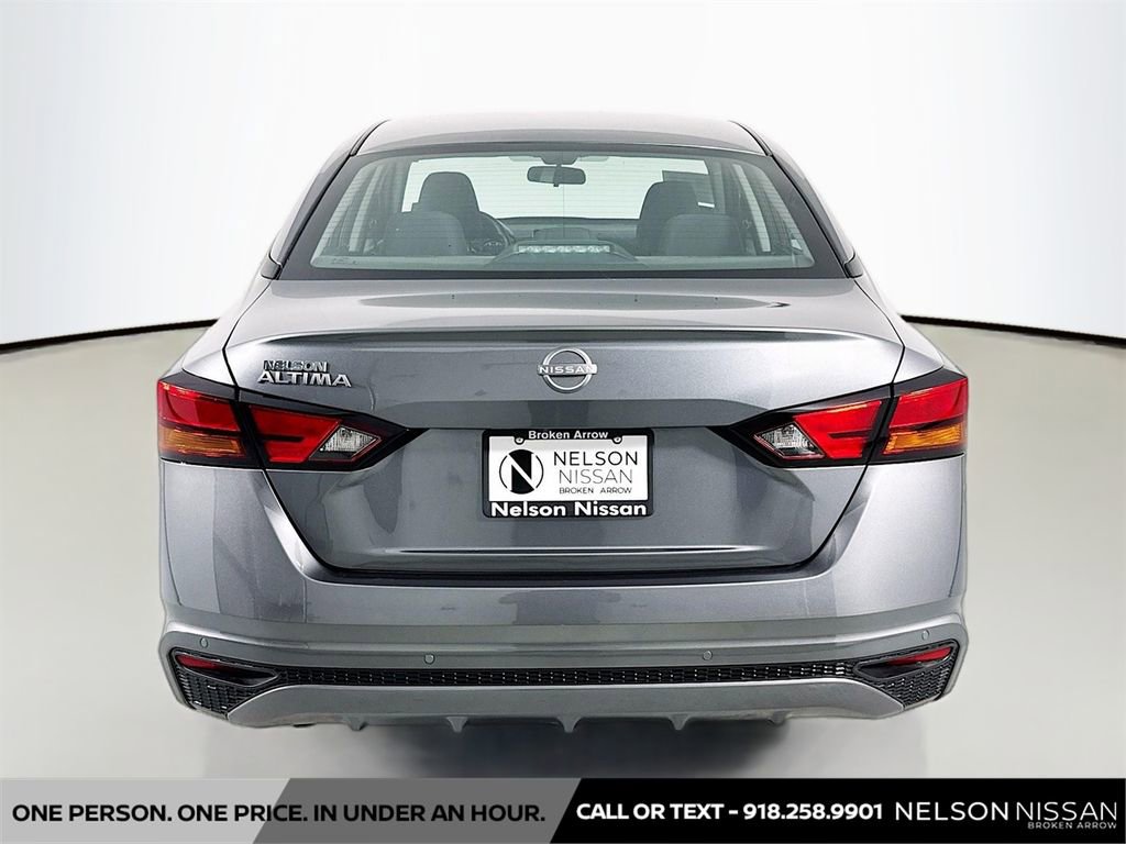Used 2023 Nissan Altima 2.5 S image 6