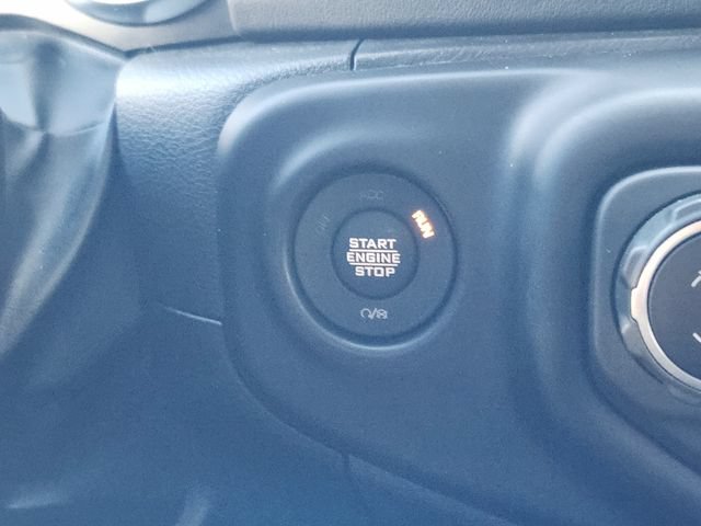 Used 2023 Jeep Wrangler Unlimited Sahara AWD/4WD image 8