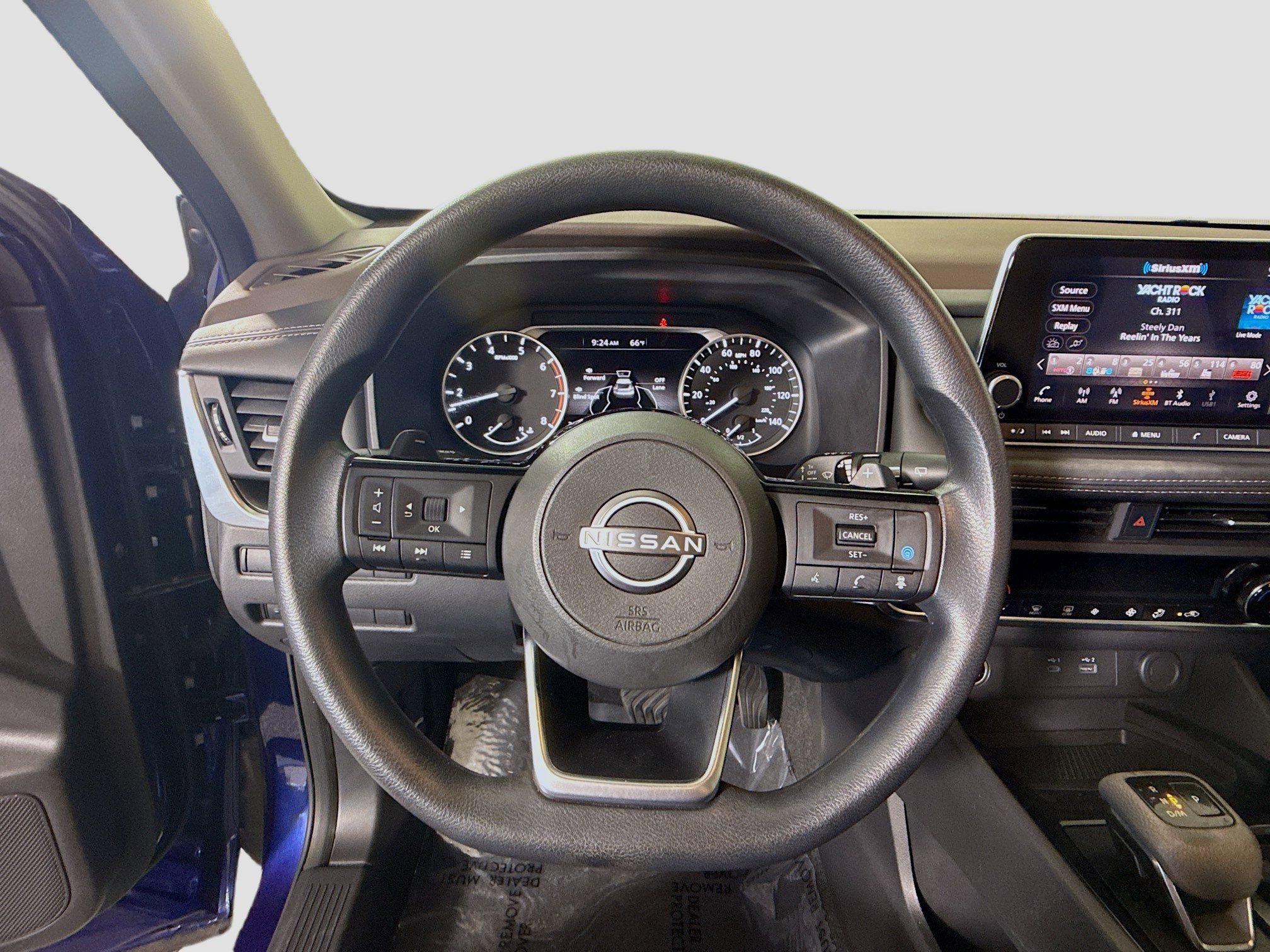 Used 2023 Nissan Rogue SV image 13