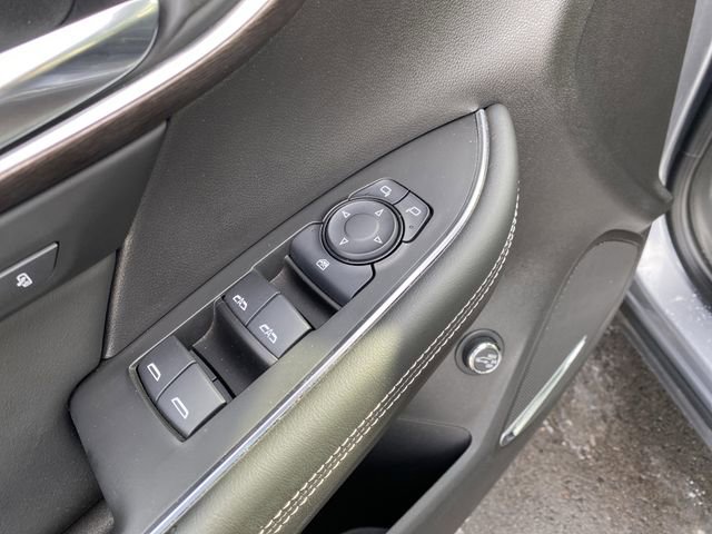 Used 2021 Buick Envision Avenir w/ Technology Package II image 35