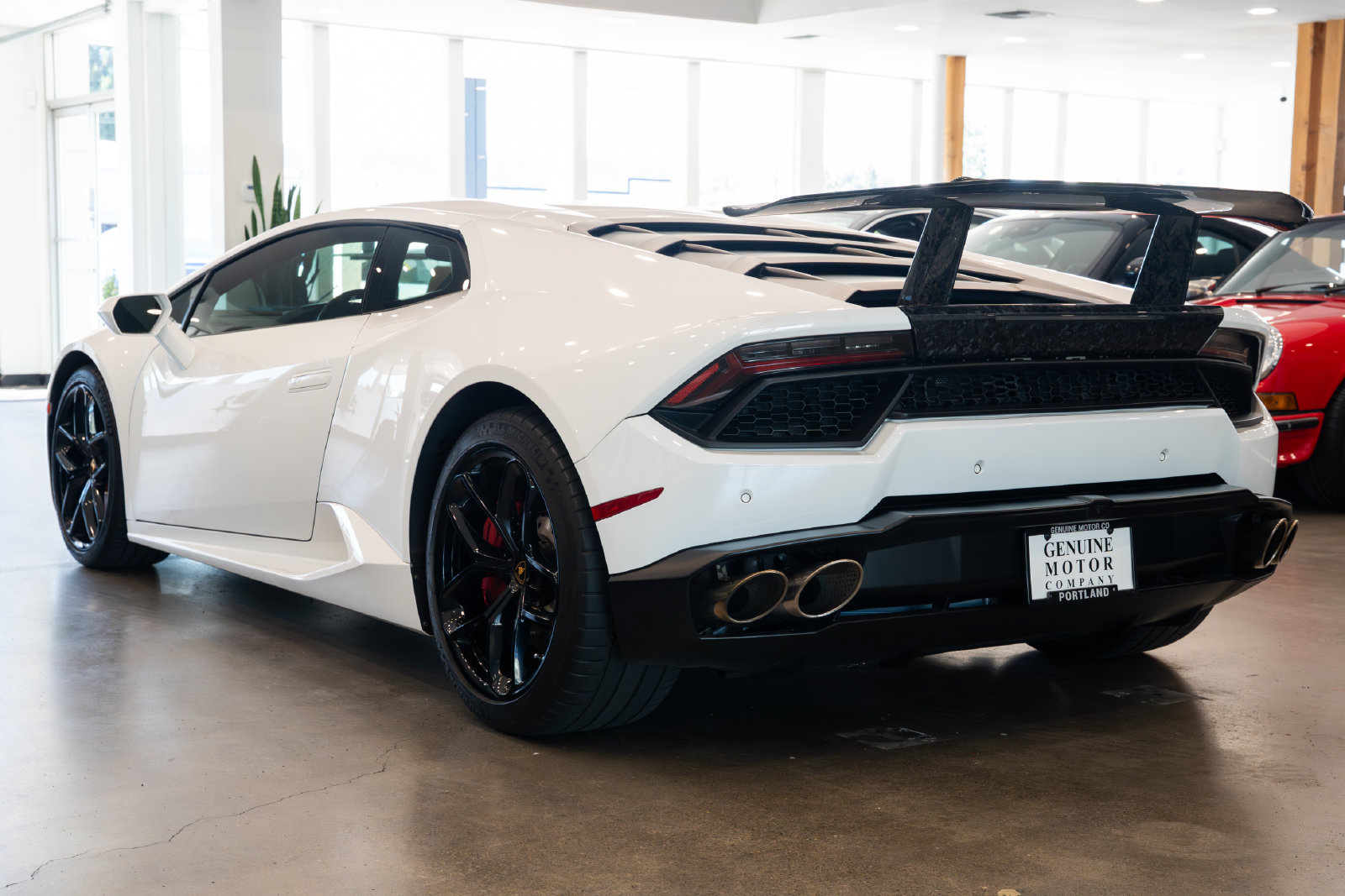 Used 2017 Lamborghini Huracan LP 580-2 RWD image 6