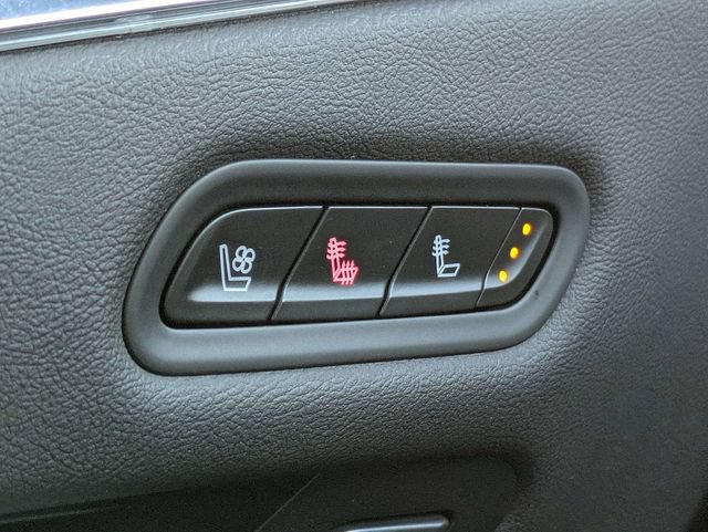 Certified 2024 Cadillac Escalade Sport AWD/4WD image 24