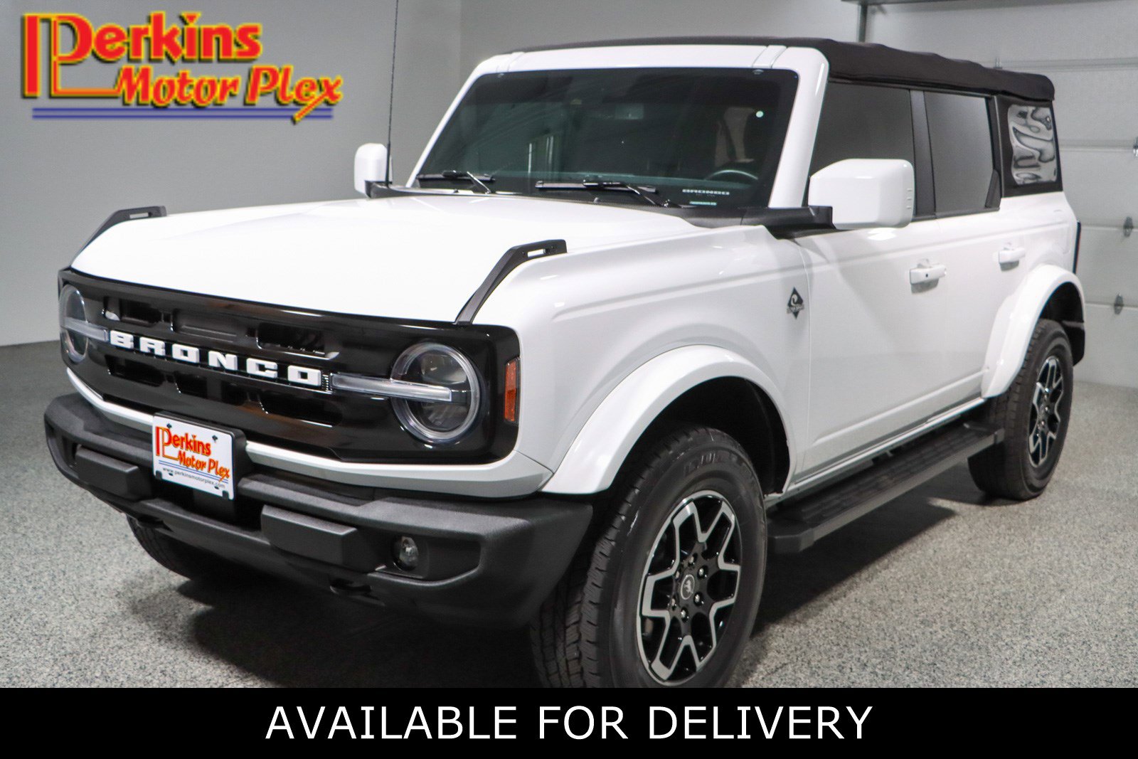Used 2022 Ford Bronco Outer Banks image 1