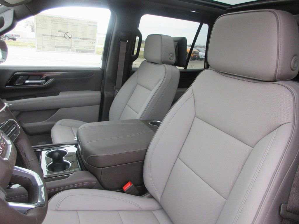 New 2026 GMC Yukon Elevation w/ Elevation Premium Package image 12