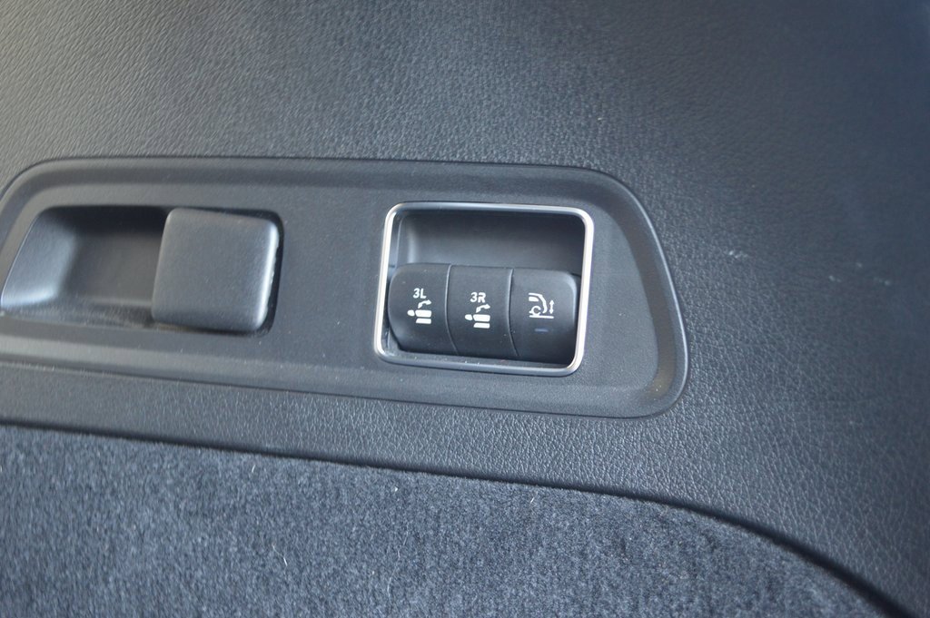 Certified 2023 Mercedes-Benz GLS 450 4MATIC image 45