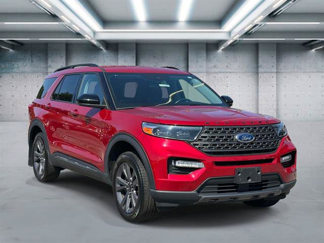Used 2023 Ford Explorer XLT w/ Equipment Group 202A AWD/4WD image 24