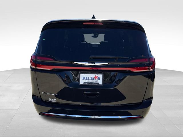 New 2026 Chrysler Pacifica Select image 7