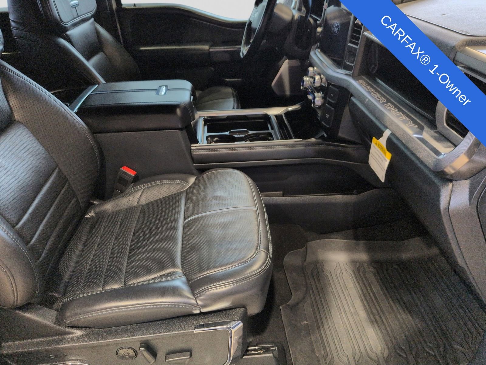 Used 2025 Ford F350 Platinum w/ FX4 Off-Road Package image 27