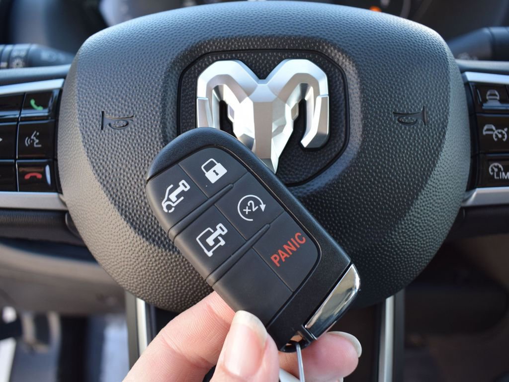 New 2024 RAM ProMaster 2500 w/ Advanced Safety Group image 31