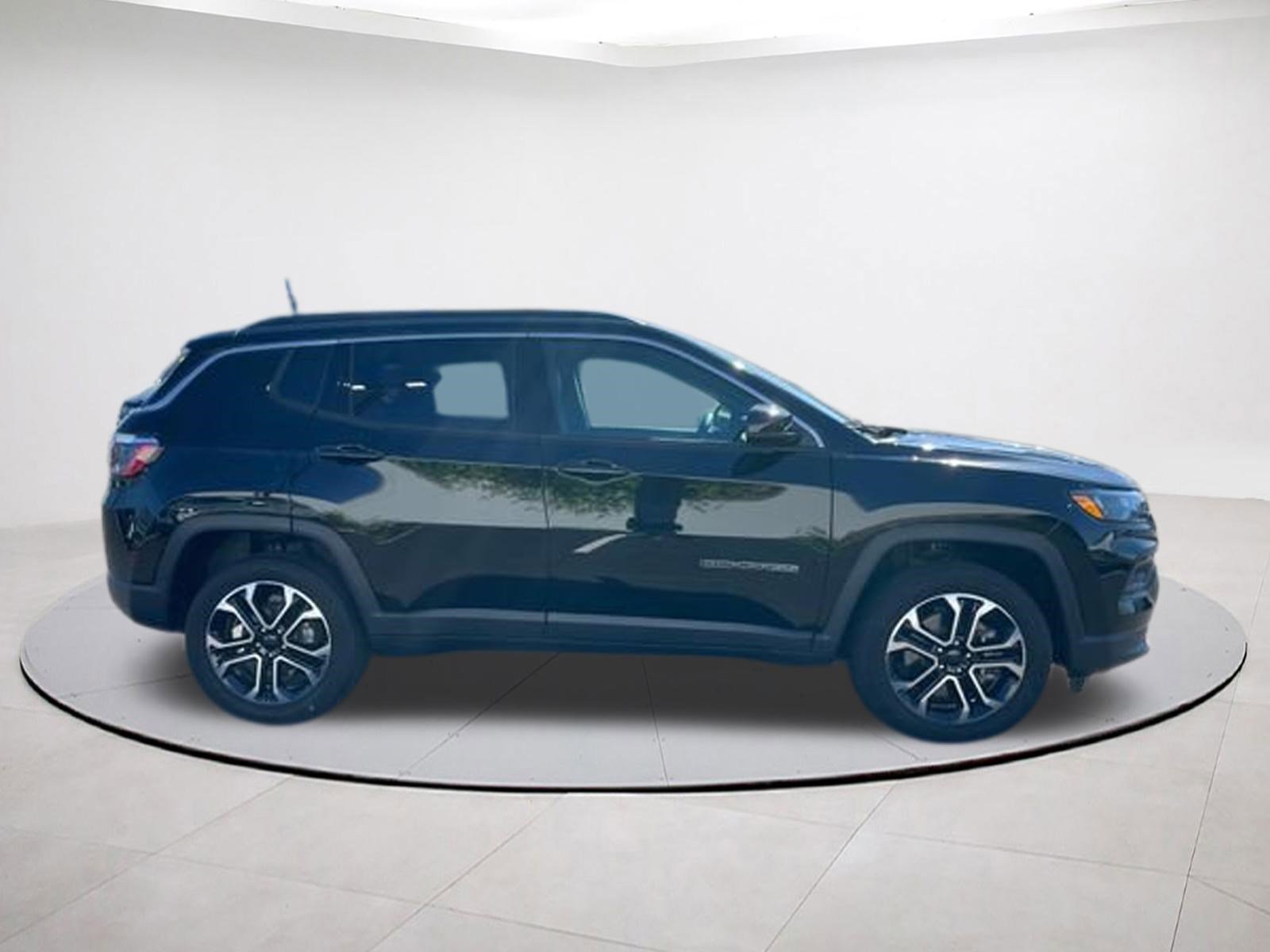 Used 2024 Jeep Compass Limited AWD/4WD image 6