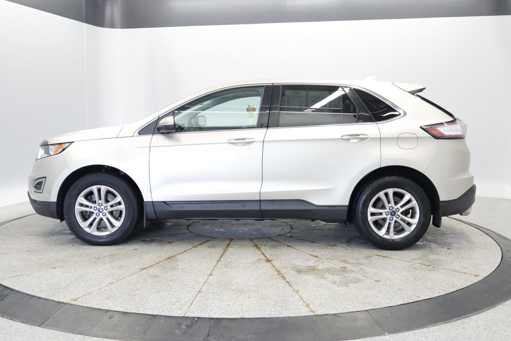 Used 2018 Ford Edge SEL w/ Equipment Group 201A AWD/4WD image 2
