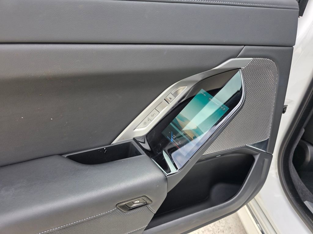 Certified 2023 BMW i7 xDrive60 image 16
